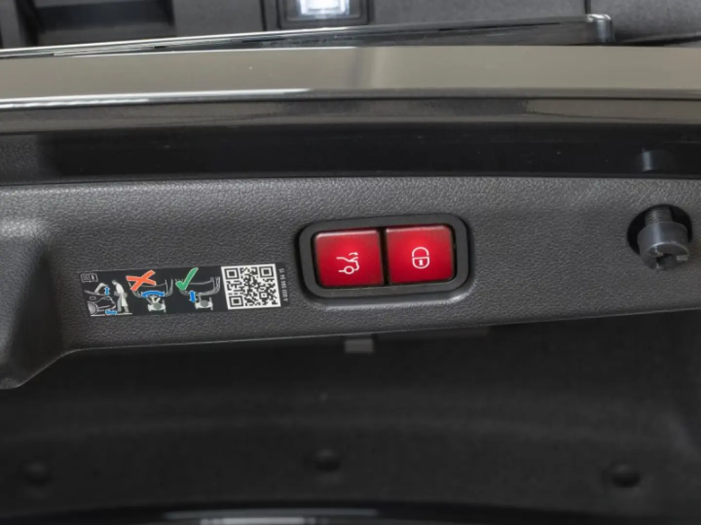 Mercedes-AMG E 53 4Matic  LIGHT Panorama 360 -Kamera