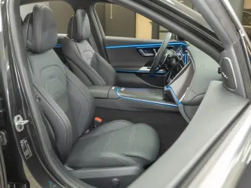 Mercedes-AMG E 53 4Matic  LIGHT Panorama 360 -Kamera