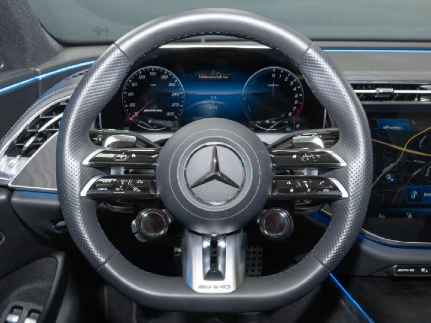 Mercedes-AMG E 53 4Matic  LIGHT Panorama 360 -Kamera