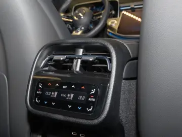 Mercedes-AMG E 53 4Matic  LIGHT Panorama 360 -Kamera