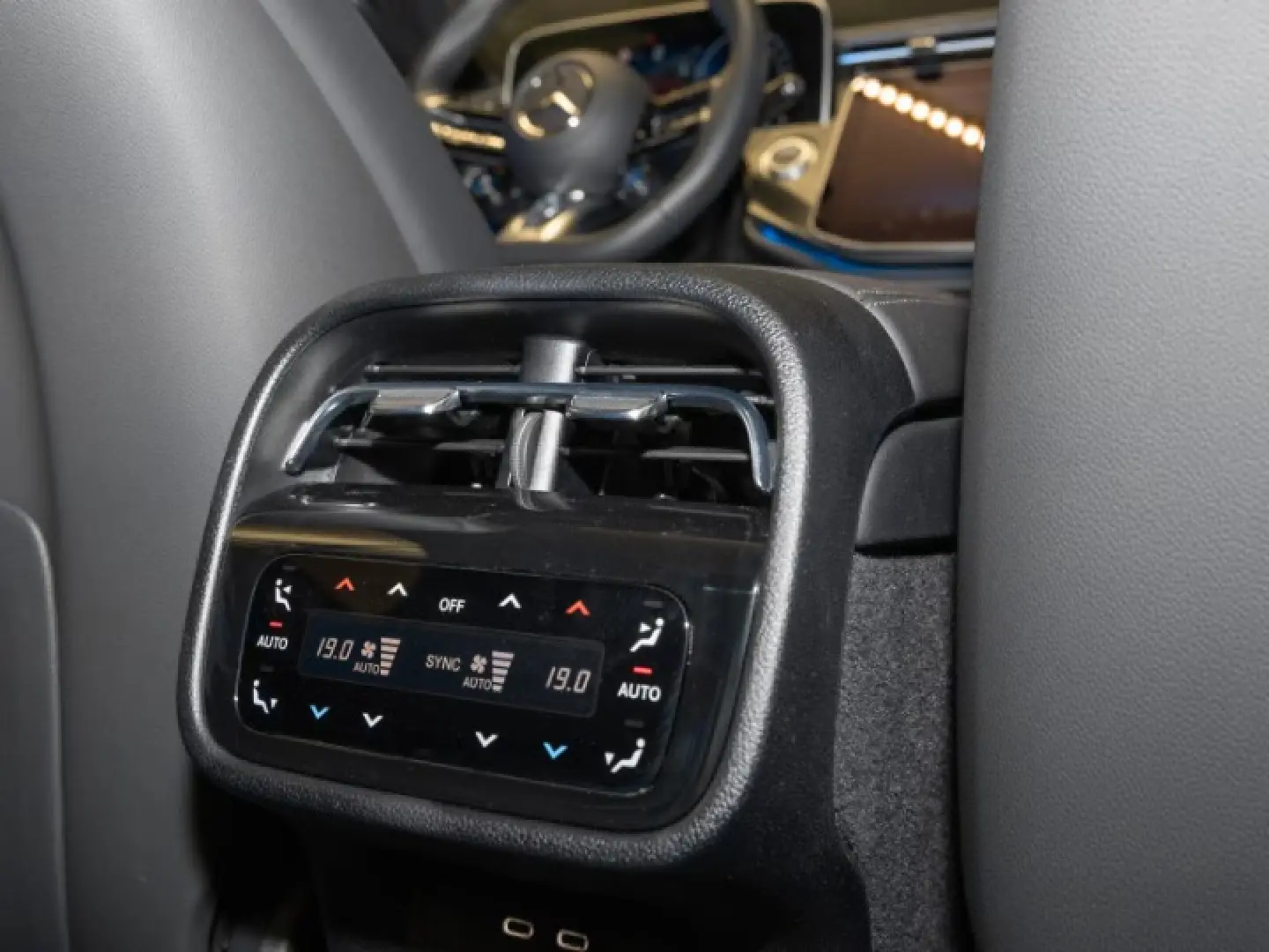 Mercedes-AMG E 53 4Matic  LIGHT Panorama 360 -Kamera