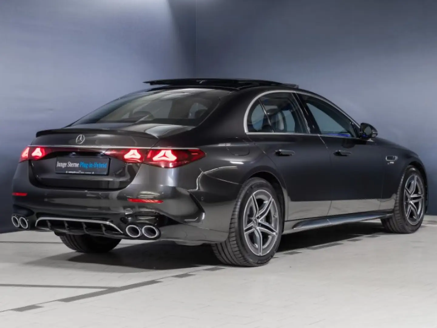 Mercedes-AMG E 53 4Matic  LIGHT Panorama 360 -Kamera