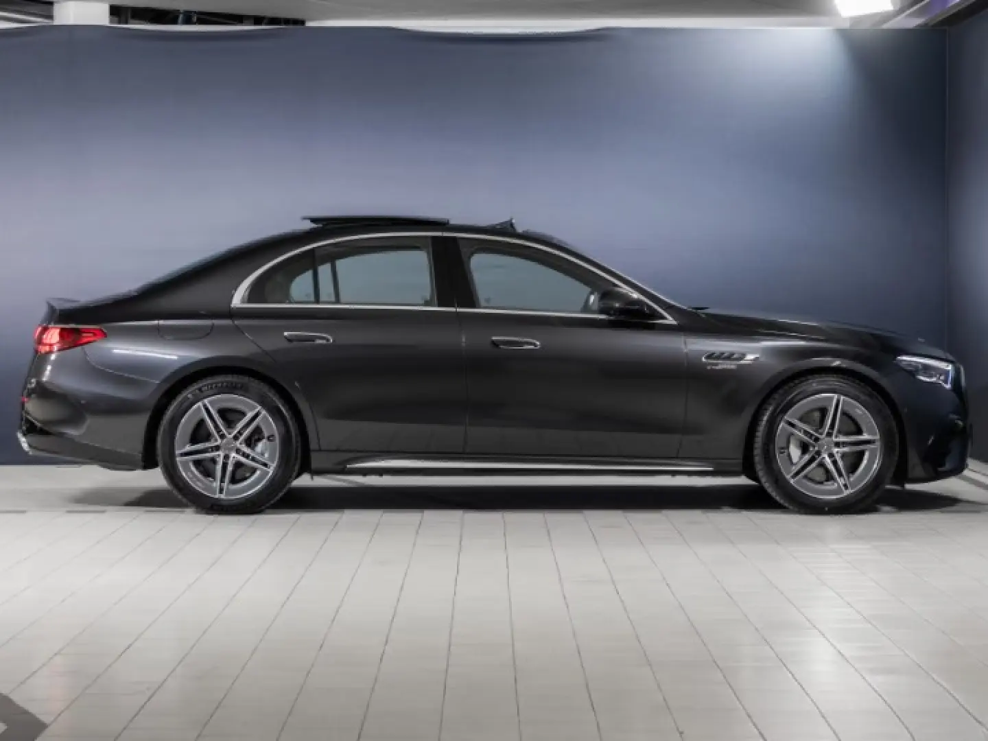 Mercedes-AMG E 53 4Matic  LIGHT Panorama 360 -Kamera