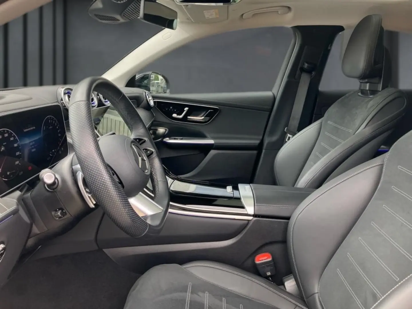 GLC 300 e 4M AMGLine DigitalLights Burmester 360