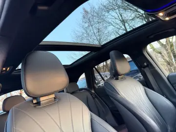 GLC 200 4M AMG NIGHT PANO HEADUP AHK BURMEST