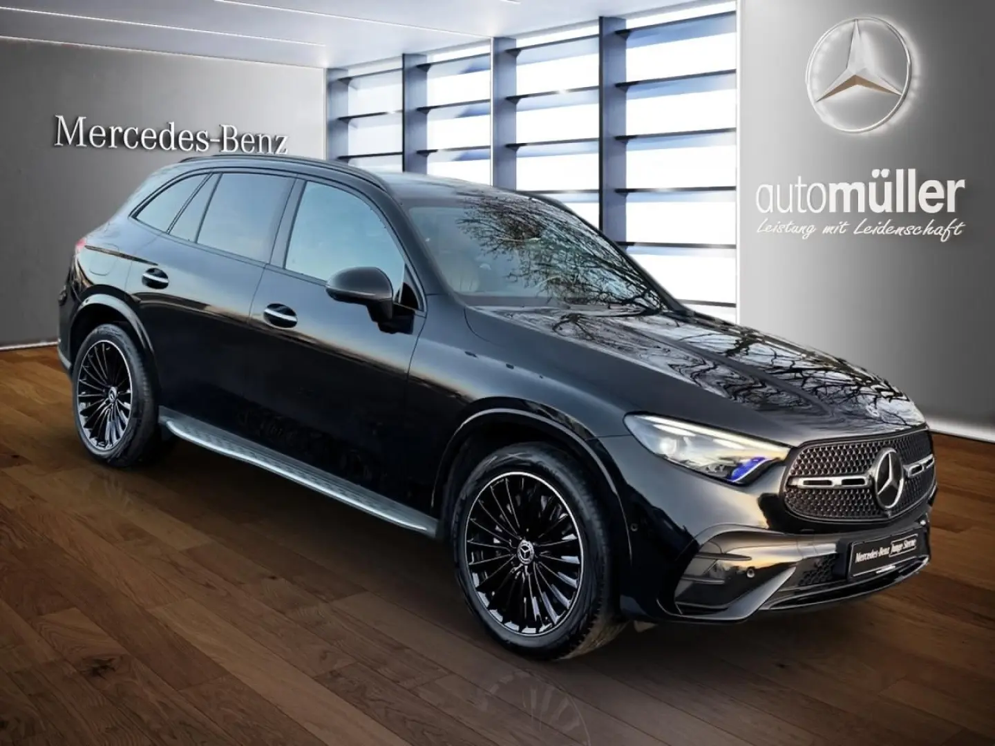 GLC 200 4M AMG NIGHT PANO HEADUP AHK BURMEST