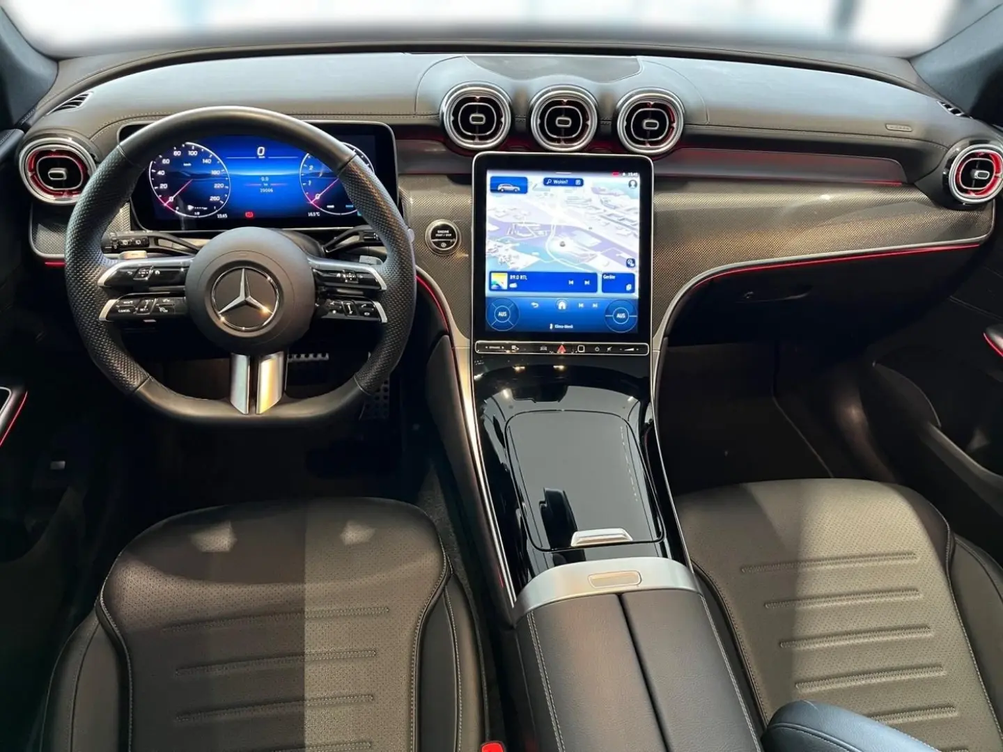 GLC 200 4MATIC AMG AHK Pano LenkradHz Easy-Pack