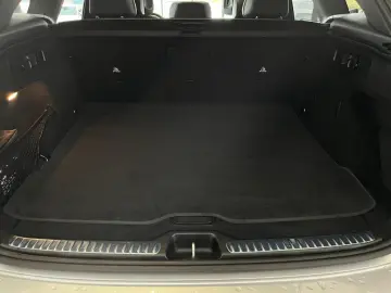 GLC 200 4MATIC AMG AHK Pano LenkradHz Easy-Pack