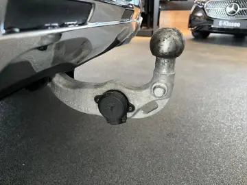 GLC 200 4MATIC AMG AHK Pano LenkradHz Easy-Pack