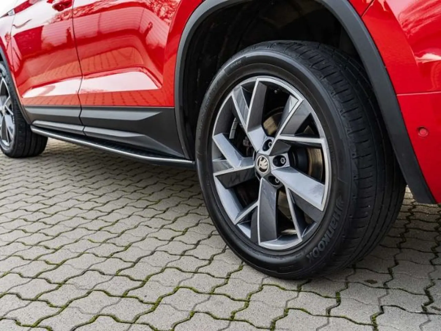 Kodiaq 2.0 TDI DSG 4x4 Sportline  AHK PAN 360