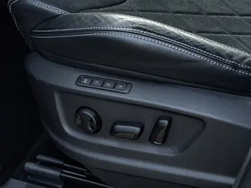 Kodiaq 2.0 TDI DSG 4x4 Sportline  AHK PAN 360