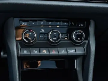 Kodiaq 2.0 TDI DSG 4x4 Sportline  AHK PAN 360