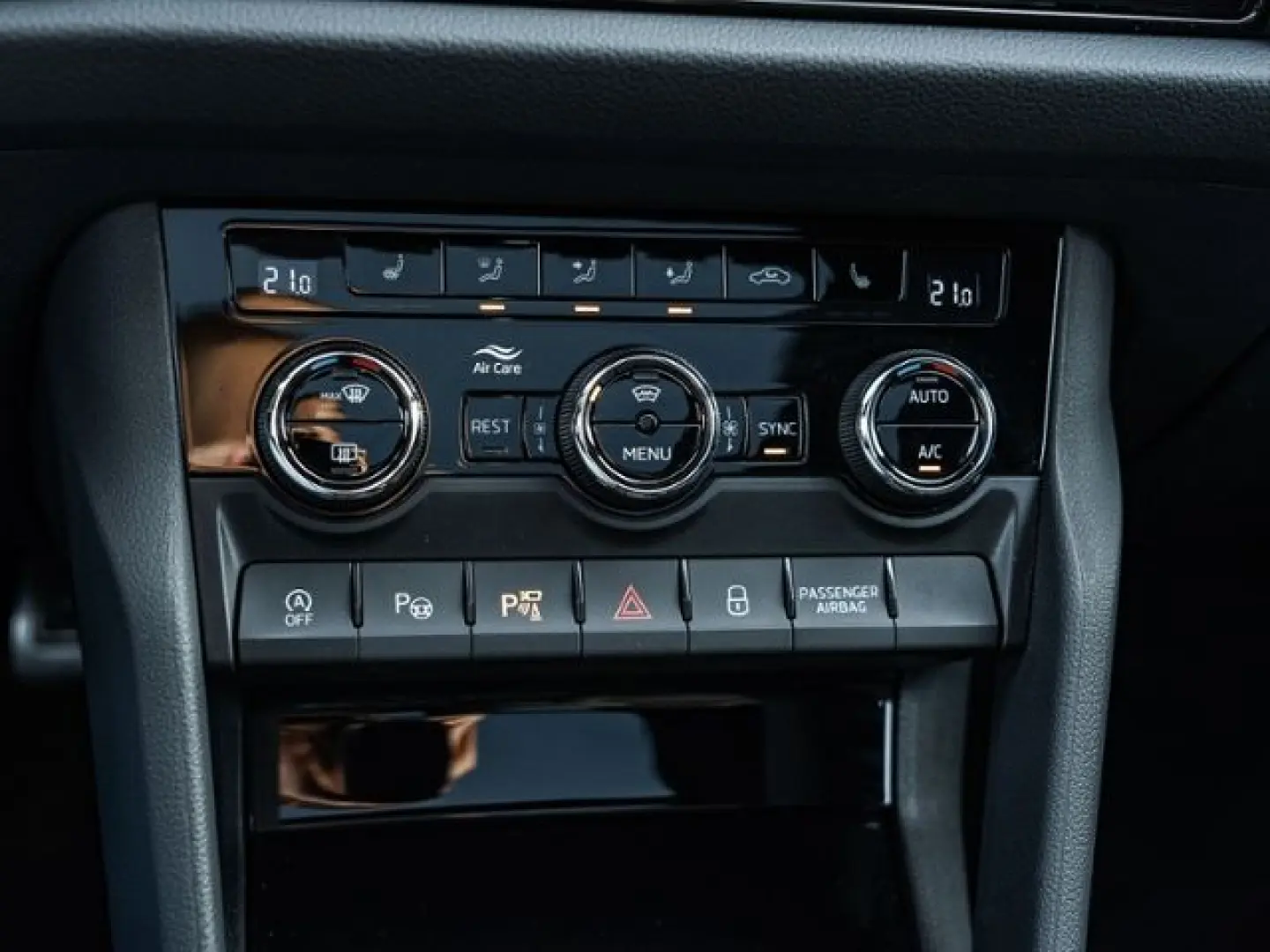 Kodiaq 2.0 TDI DSG 4x4 Sportline  AHK PAN 360