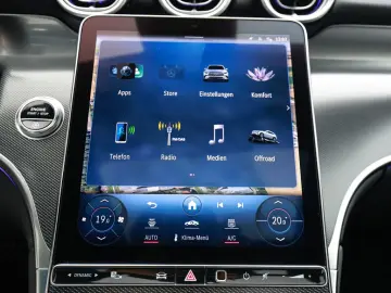 GLC 220 d 4M AMG Sport Advanced  AHK Abstandstem