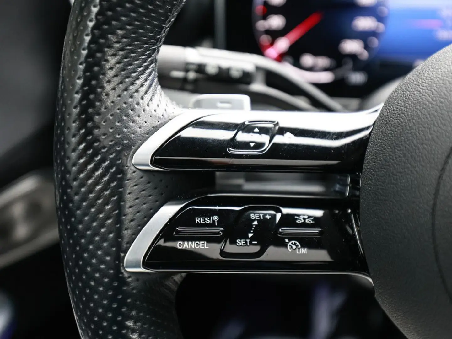 GLC 220 d 4M AMG Sport Advanced  AHK Abstandstem