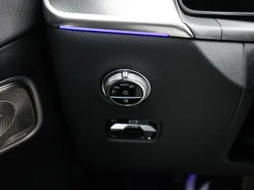 GLC 220 d 4M AMG Sport Advanced  AHK Abstandstem