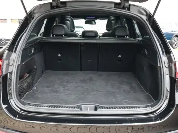 GLC 220 d 4M AMG Sport Advanced  AHK Abstandstem