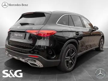 GLC 220 d 4M AMG RüKam MBUX Pano LED AHK 19