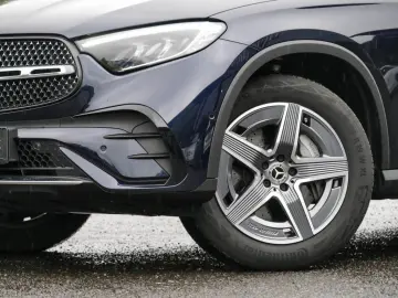 GLC 220d 4M AMG KEYL LED MEMORY PANO DISTR 19''L