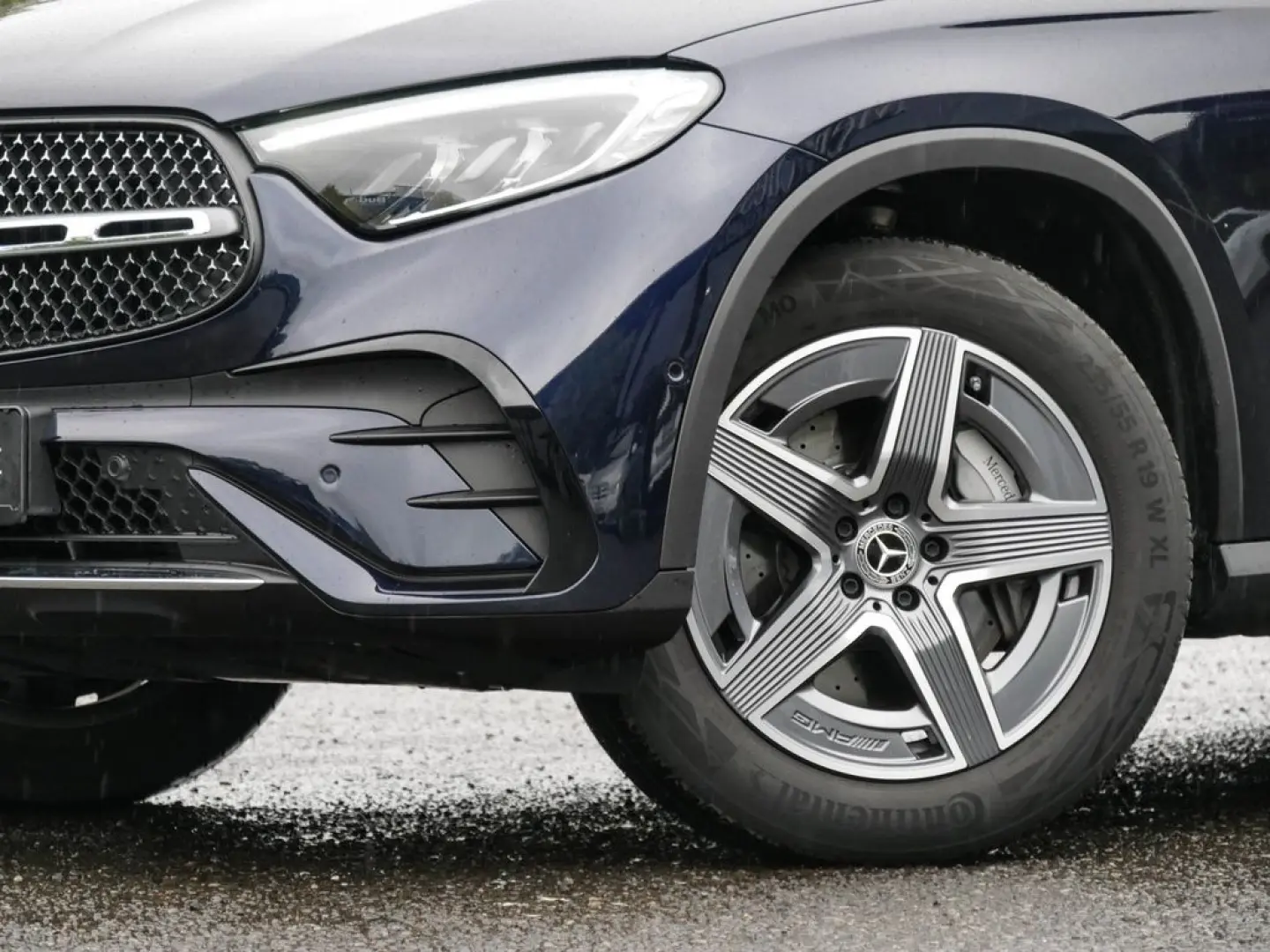 GLC 220d 4M AMG KEYL LED MEMORY PANO DISTR 19''L