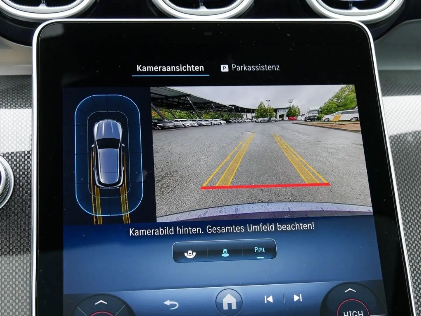 GLC 220d 4M AMG KEYL LED MEMORY PANO DISTR 19''L