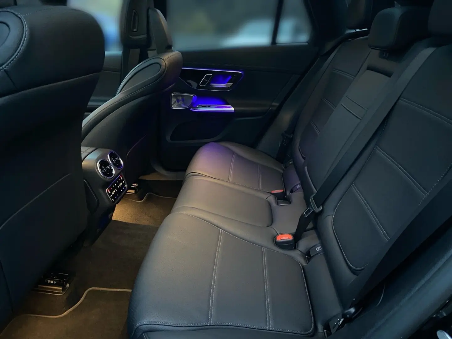 GLC 300 d 4M  AMG NIGHT AHK 360  MEMO PANO HUD