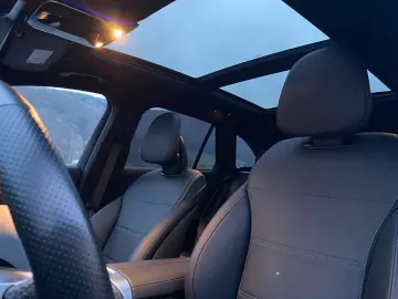 GLC 300 d 4M  AMG NIGHT AHK 360  MEMO PANO HUD