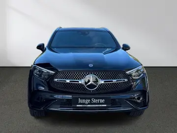 GLC 300 e 4M AMG Panorama Airmatic AHK DigitalL.