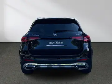 GLC 300 e 4M AMG Panorama Airmatic AHK DigitalL.