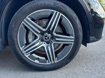 GLC 300 e 4M AMG Panorama Airmatic AHK DigitalL.