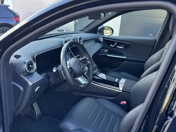 GLC 300 e 4M AMG Panorama Airmatic AHK DigitalL.