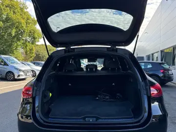 GLC 300 e 4M AMG Panorama Airmatic AHK DigitalL.