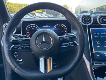 GLC 300 e 4M AMG Panorama Airmatic AHK DigitalL.