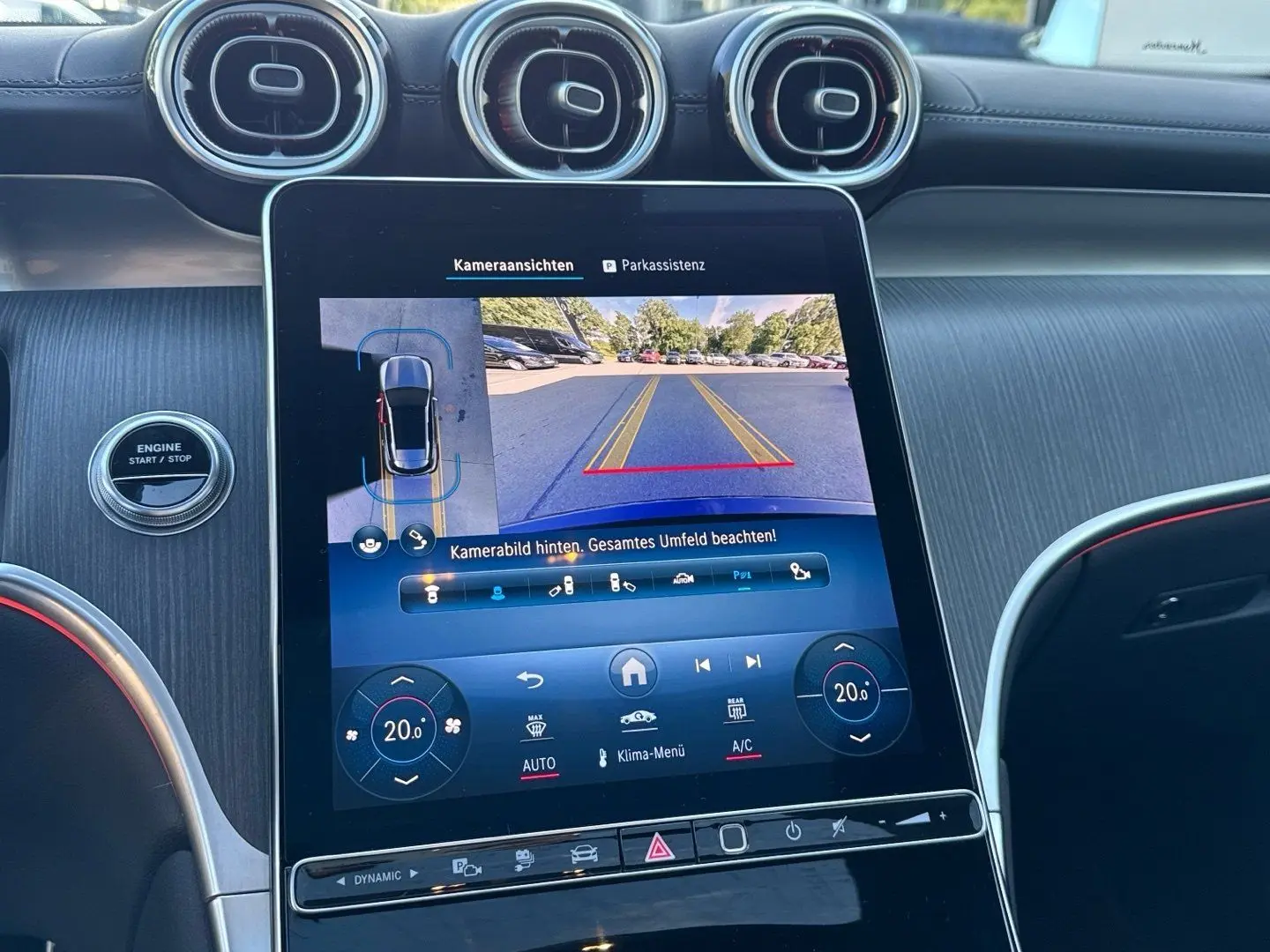 GLC 300 e 4M AMG Panorama Airmatic AHK DigitalL.