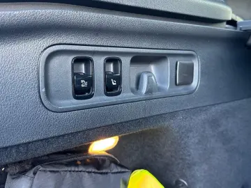 GLC 300 e 4M AMG Panorama Airmatic AHK DigitalL.