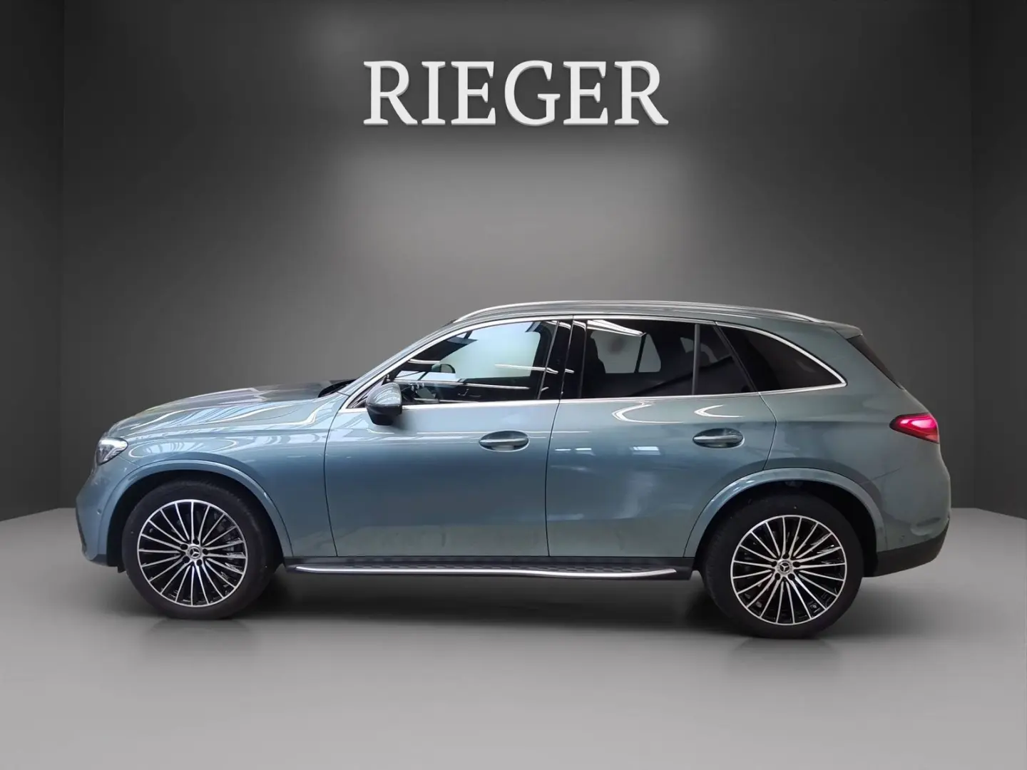 GLC 200 4M AMG Pano AHK MEMORY Totwinkel SHZ 20