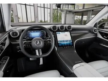 GLC 200 4M AMG-Sport DIGITAL Cam Pano Night Memo