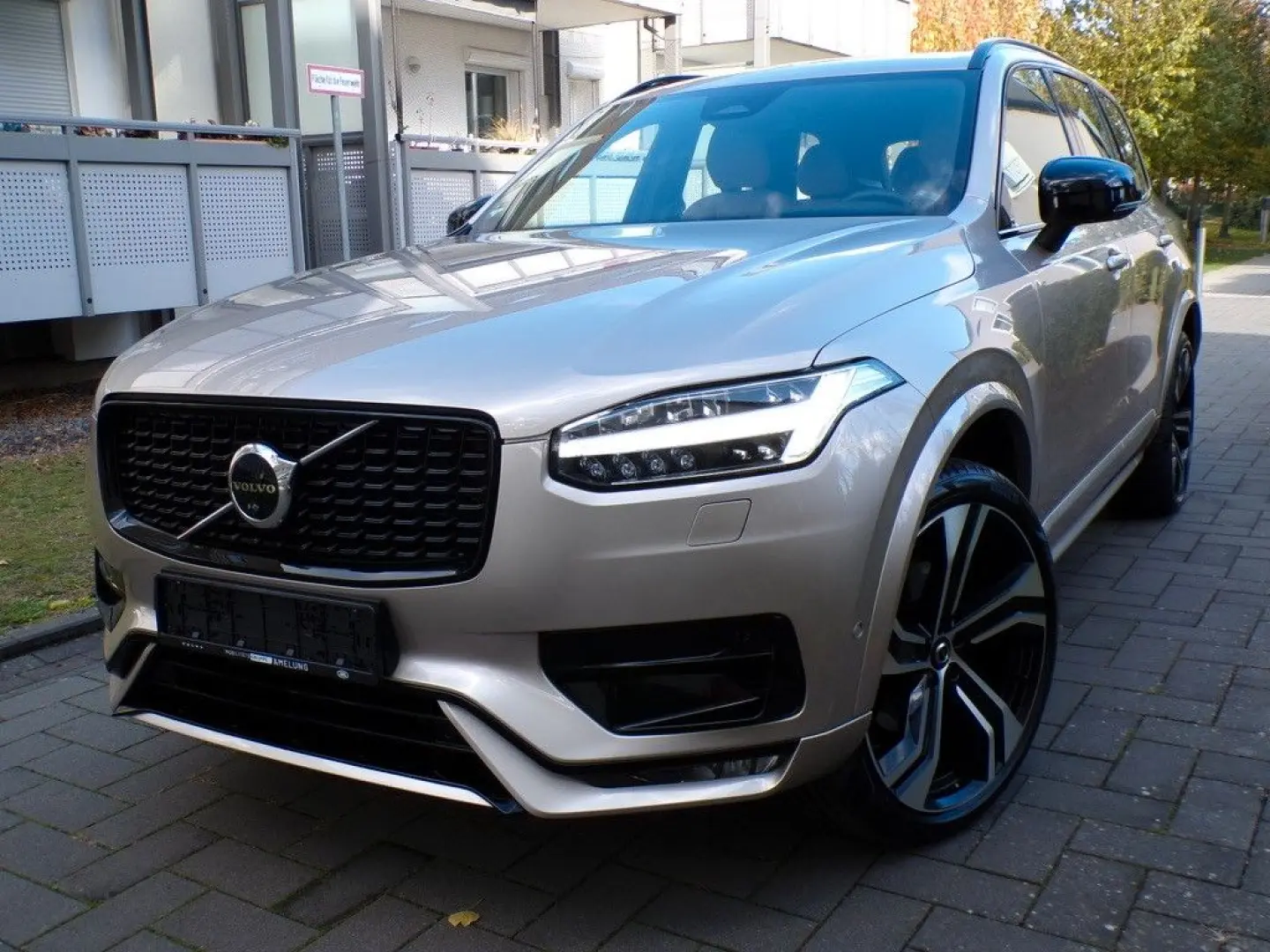 Volvo XC90 B5 AWD R Design  7.Sitze 360  ACC Luft 22.Z