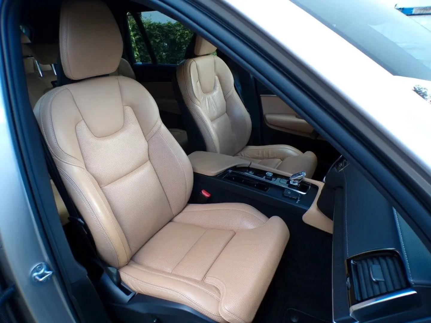 Volvo XC90 B5 AWD R Design  7.Sitze 360  ACC Luft 22.Z