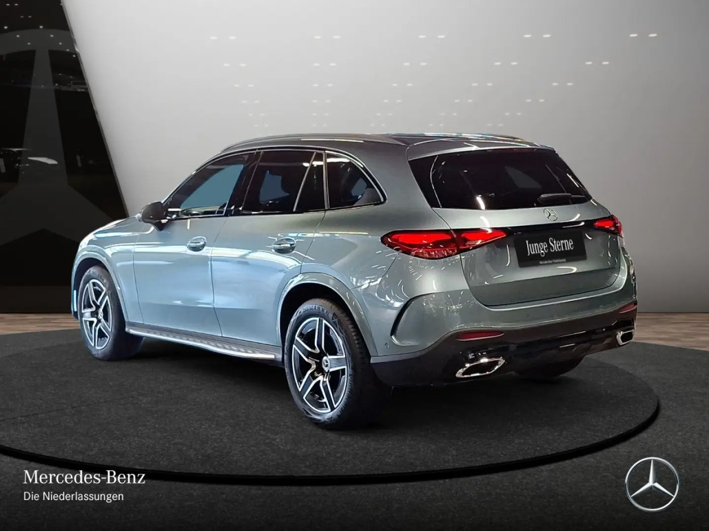 GLC 220 d 4M AMG PANO Burmester Trittbretter 19