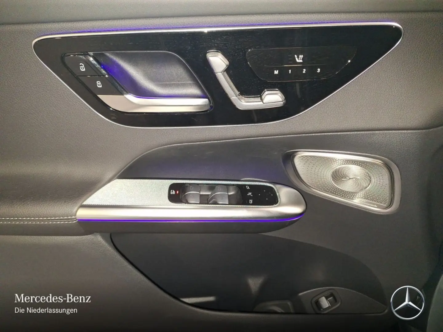 GLC 220 d 4M AMG PANO Burmester Trittbretter 19