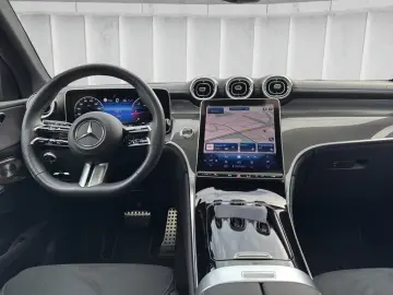 GLC 220 d AMG 4M Distronic Pano Burm Tritt Night