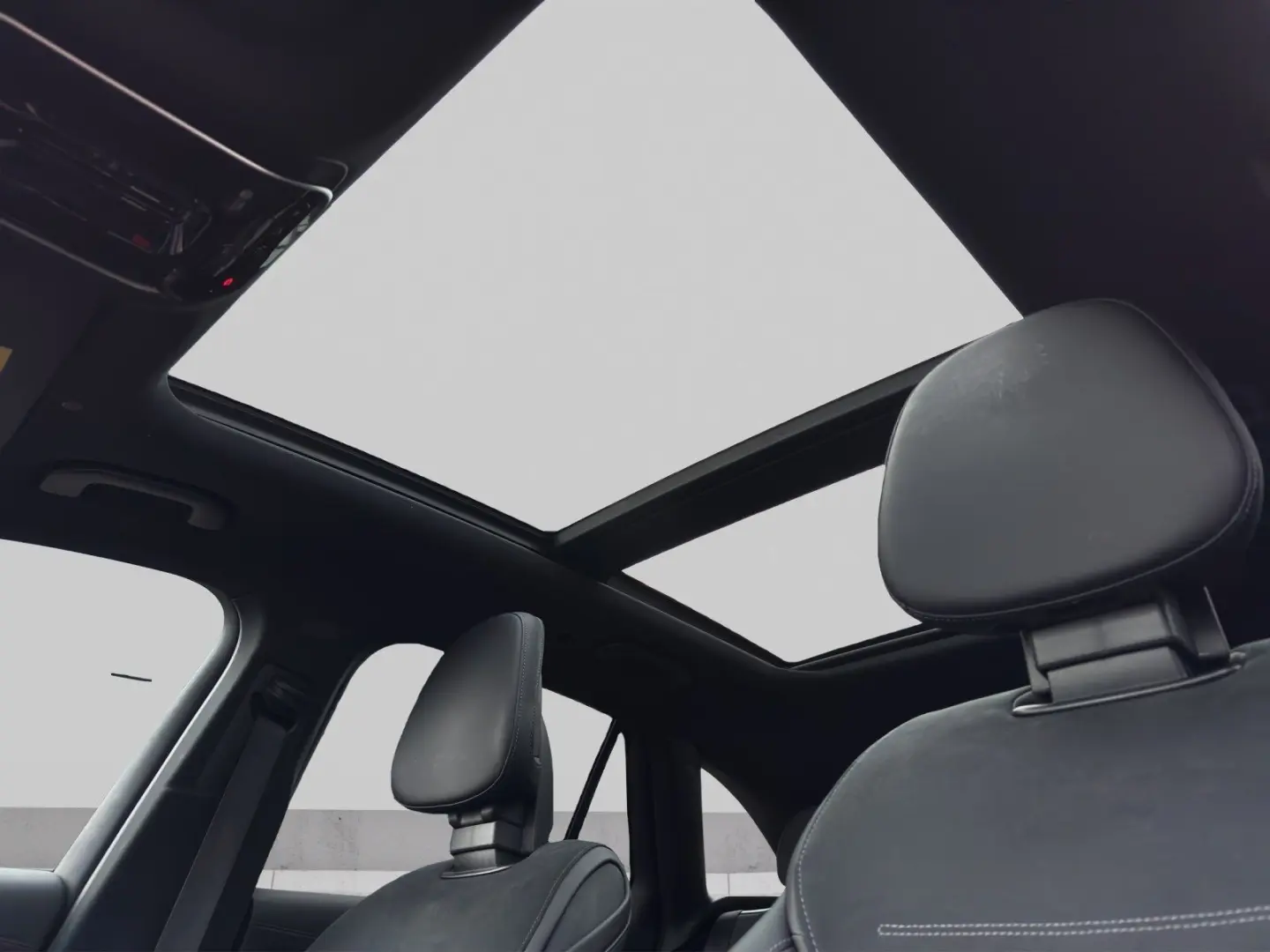 GLC 220 d AMG 4M Distronic Pano Burm Tritt Night