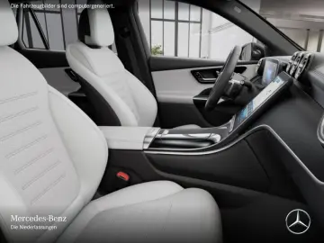 GLC 200 4M AMG PANO 360 AHK TOTW KEYLESS 9G