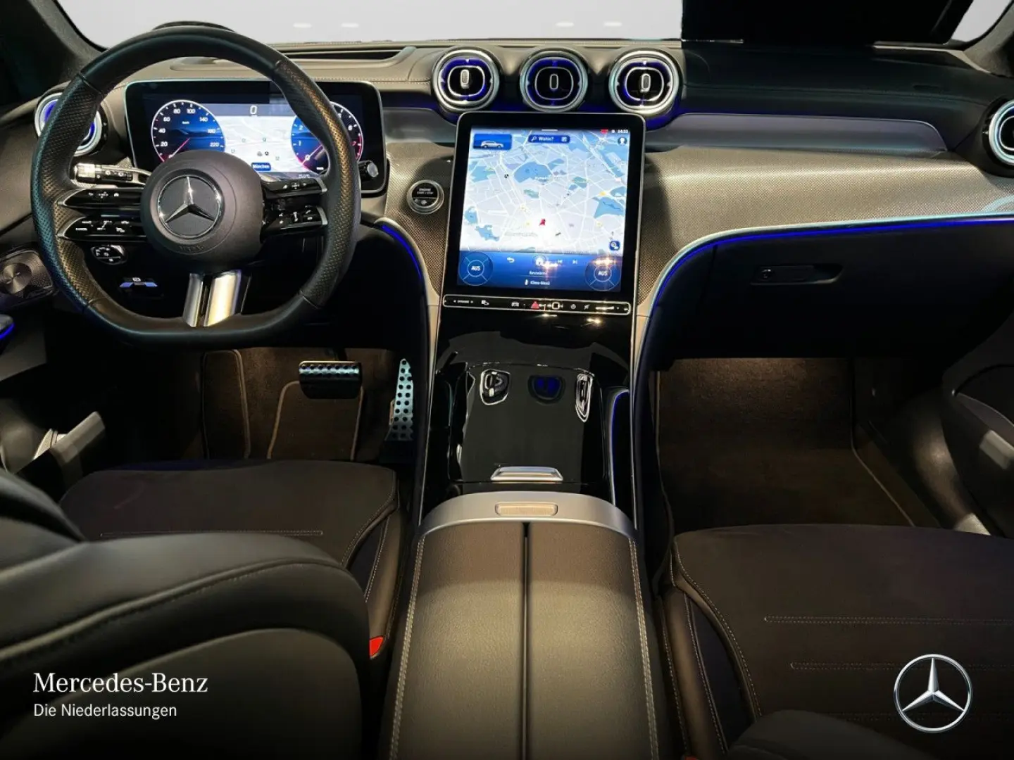 GLC 300 4M AMG Night Pano AHK Trittbr Burmester