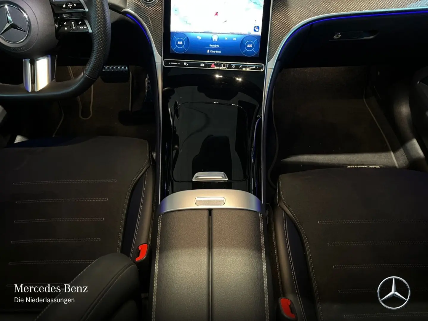 GLC 300 4M AMG Night Pano AHK Trittbr Burmester