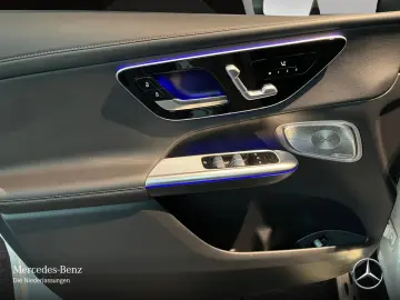 GLC 300 4M AMG Night Pano AHK Trittbr Burmester