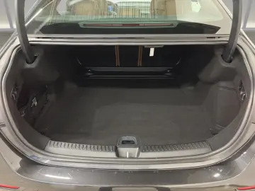 E 200 AVANTGARDE ADVANCED PLUS PANORAMA 360