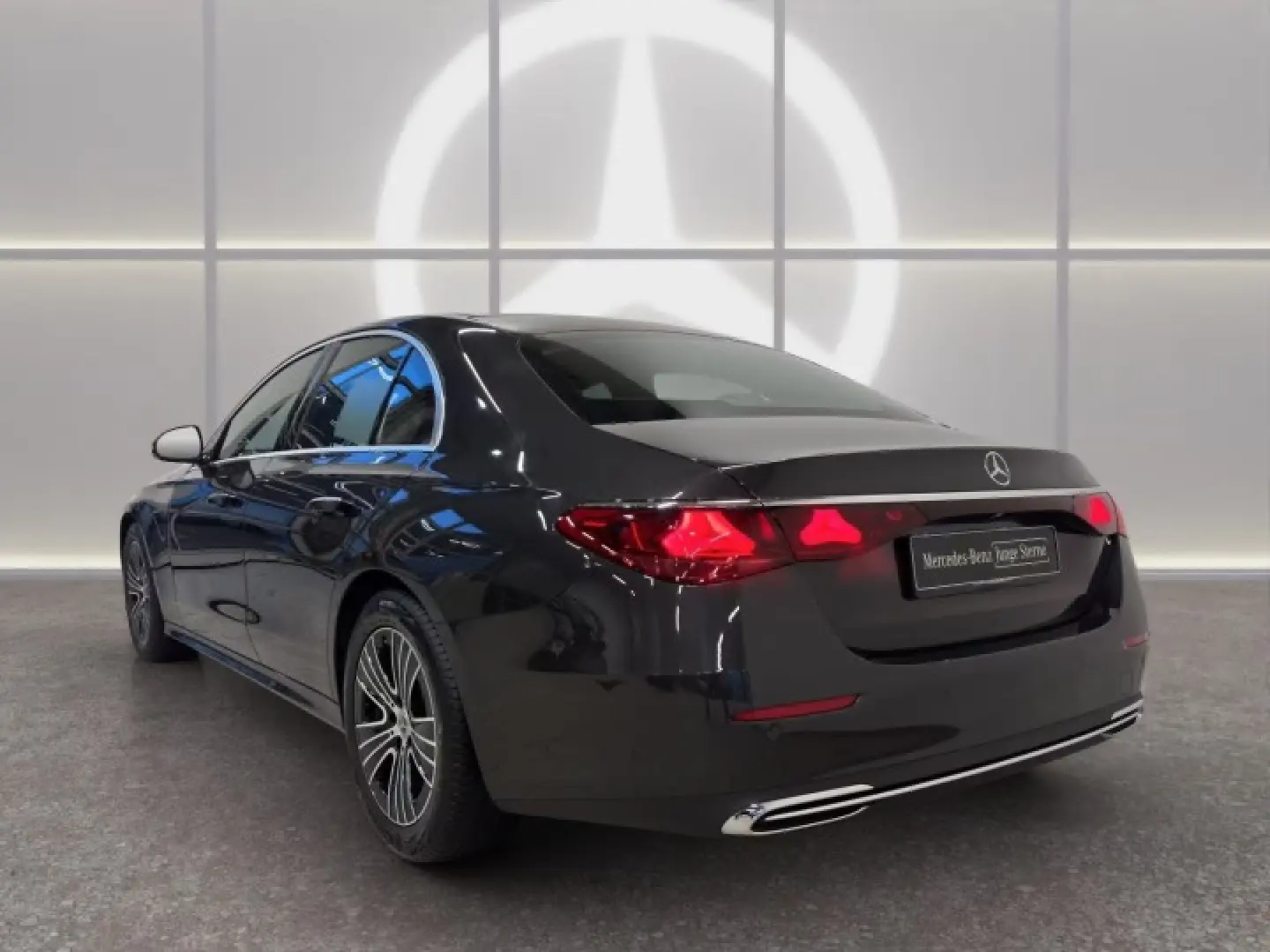 E 200 AVANTGARDE ADVANCED PLUS PANORAMA 360