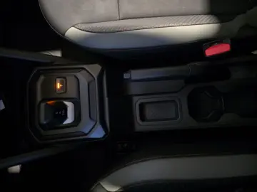 DACIA DUSTER 1.6 HEV 140 Extreme